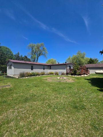 12495 5 Mile Road, Evart, MI 49631