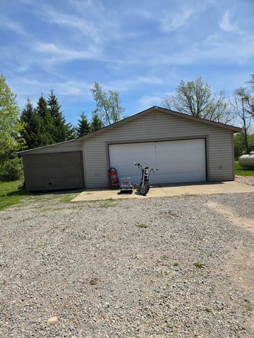 12495 5 Mile Road, Evart, MI 49631