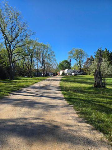 12495 5 Mile Road, Evart, MI 49631