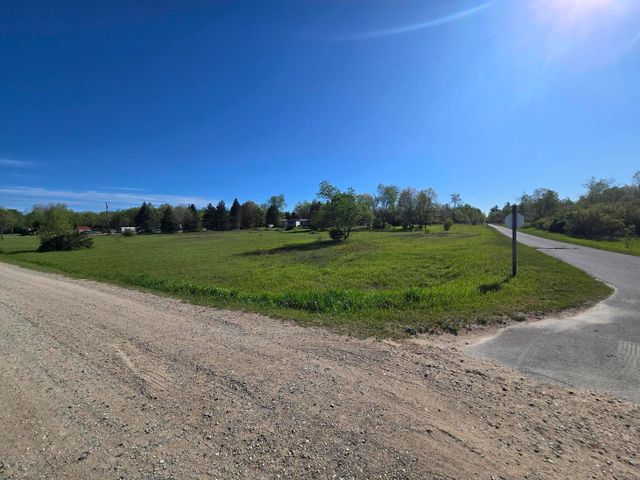 12495 5 Mile Road, Evart, MI 49631