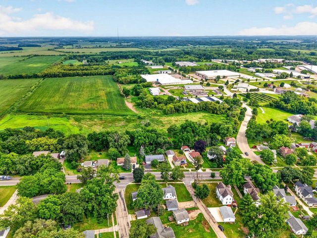 403 N Main Street, Deerfield, WI 53531