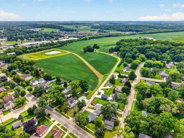 403 N Main Street, Deerfield, WI 53531