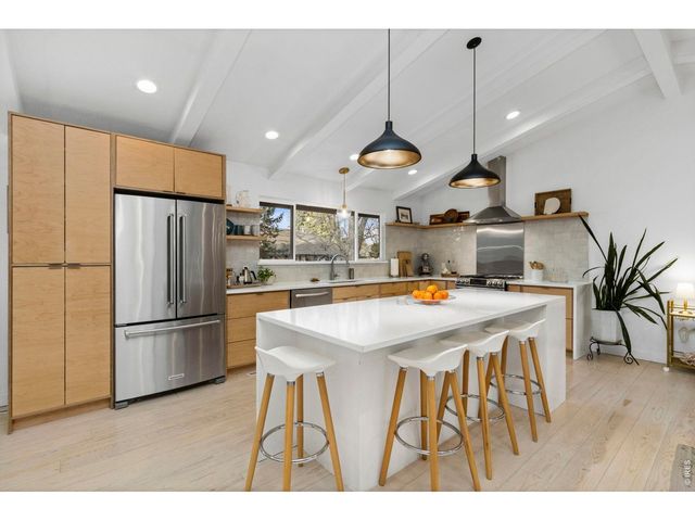 2237 Iroquois Dr, Fort Collins, CO 80525