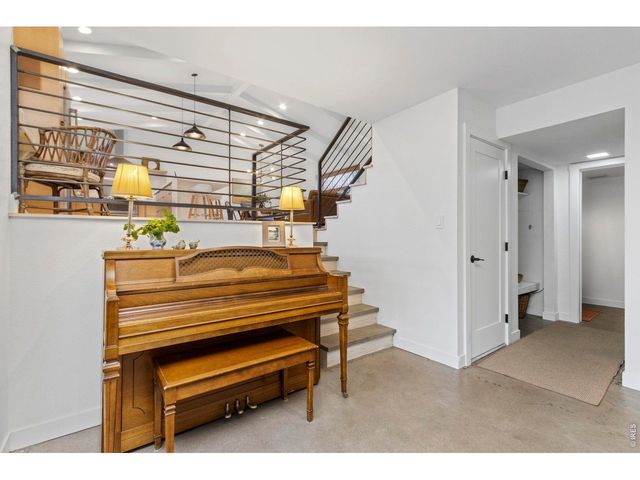 2237 Iroquois Dr, Fort Collins, CO 80525