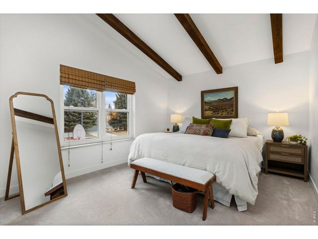 2237 Iroquois Dr, Fort Collins, CO 80525