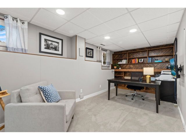 2237 Iroquois Dr, Fort Collins, CO 80525