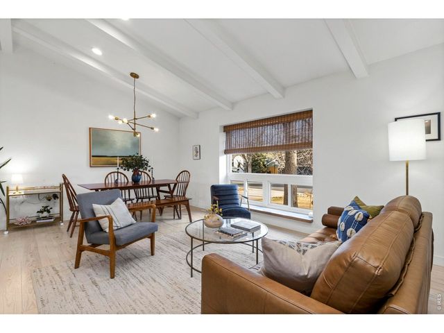 2237 Iroquois Dr, Fort Collins, CO 80525