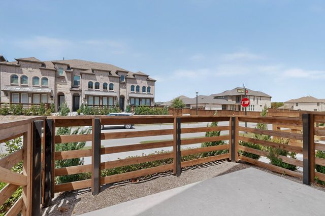 8148 Legacy Oak Drive, Mckinney, TX 75071