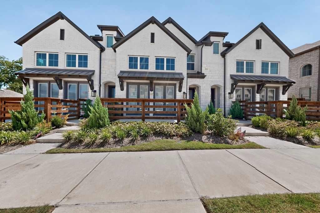 8148 Legacy Oak Drive, Mckinney, TX 75071
