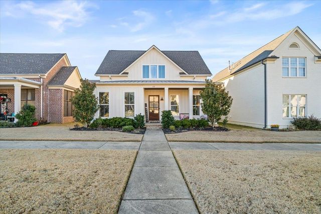 60 COTTON BEND DR, Rossville, TN 38066