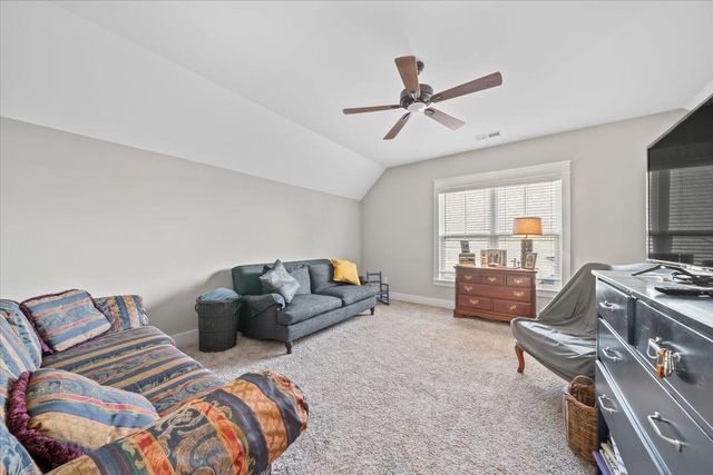 60 COTTON BEND DR, Rossville, TN 38066