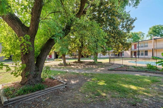 108 N Belvedere Blvd Apt 18, Memphis, TN 38104