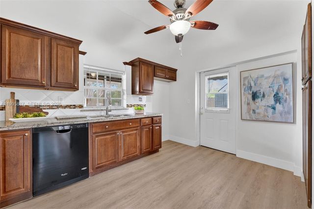 2710 Azalea Ave, Miramar, FL 33025