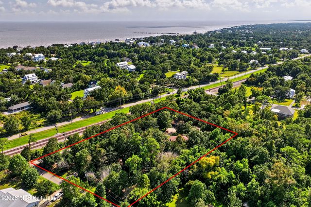 401 Turner Street, Waveland, MS 39576
