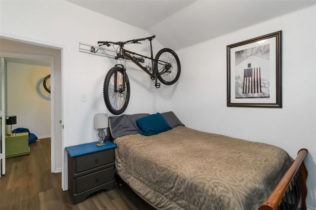 106 Shadow Wood TRL, Cedar Creek, TX 78612