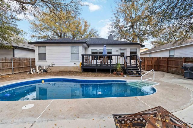 106 Shadow Wood TRL, Cedar Creek, TX 78612