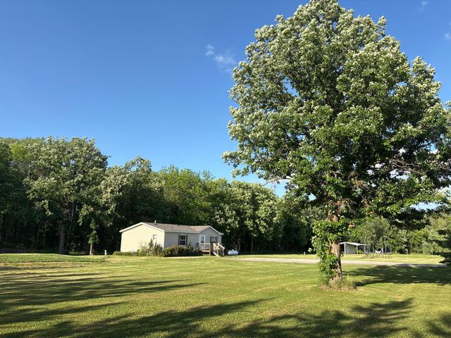 1036 Winter Drive NW, Baudette, MN 56623
