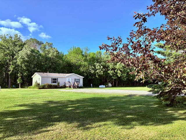 1036 Winter Drive NW, Baudette, MN 56623