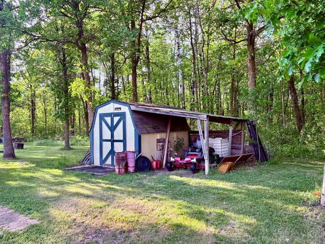 1036 Winter Drive NW, Baudette, MN 56623