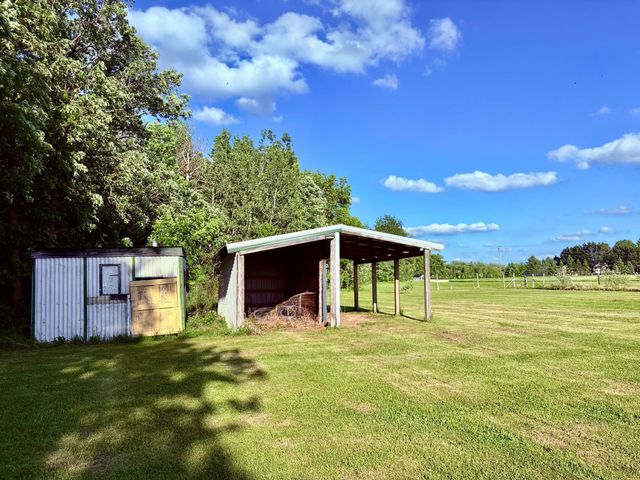 1036 Winter Drive NW, Baudette, MN 56623