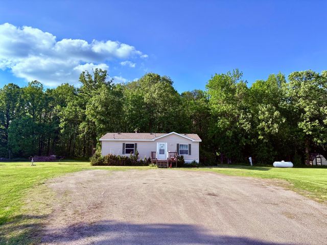 1036 Winter Drive NW, Baudette, MN 56623