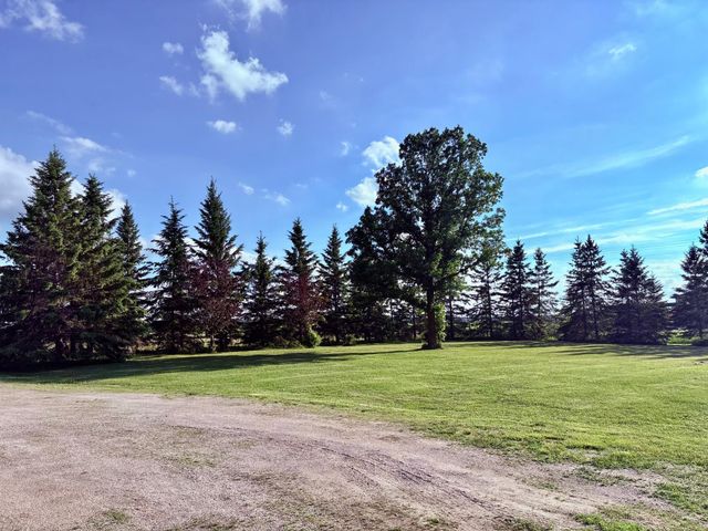 1036 Winter Drive NW, Baudette, MN 56623