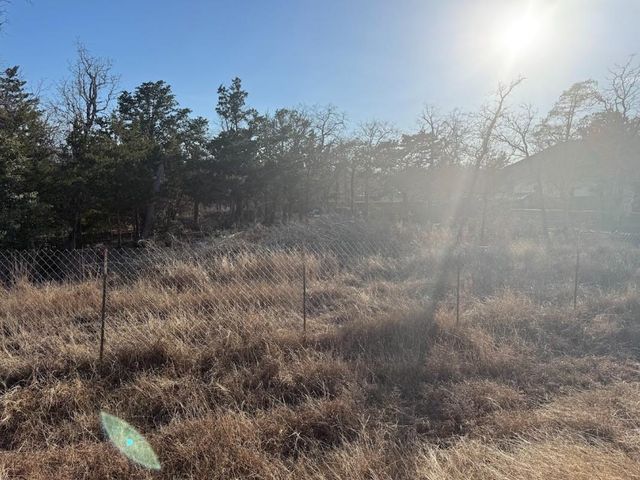 182 Brentwood DR, Cedar Creek, TX 78612