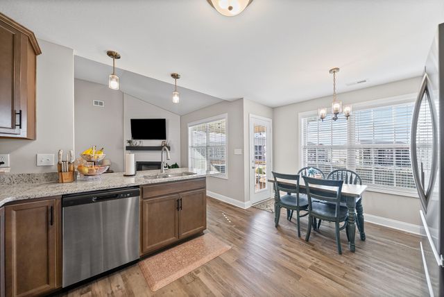 780 Lillian Grace Dr, Clarksville, TN 37043