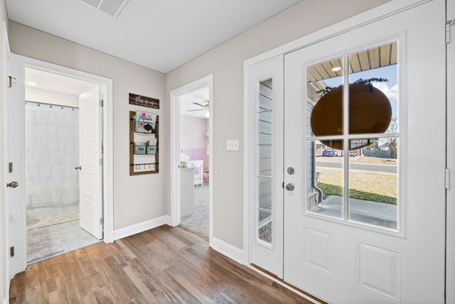 780 Lillian Grace Dr, Clarksville, TN 37043