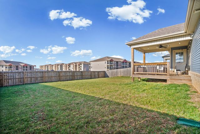 780 Lillian Grace Dr, Clarksville, TN 37043