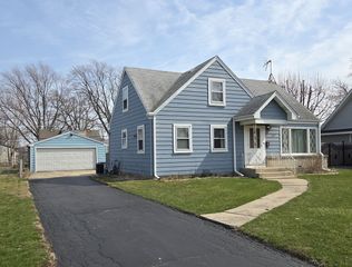 829 N Roy Avenue, Melrose Park, IL 60164