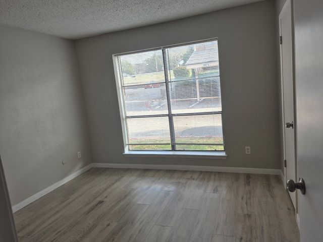 8110 Skillman Street 1070, Dallas, TX 75231