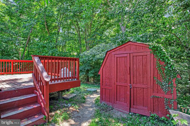406 LAUREL DR, Lusby, MD 20657