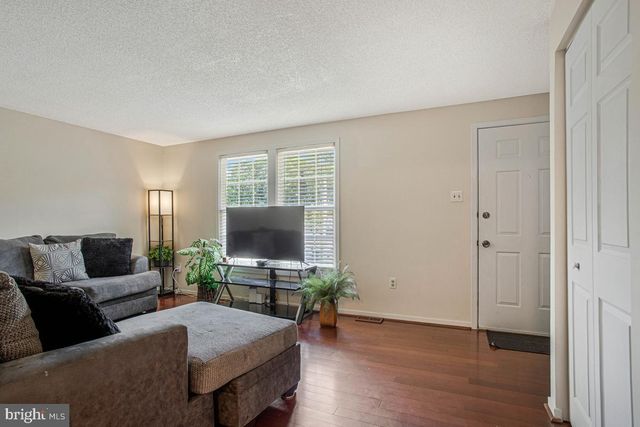 406 LAUREL DR, Lusby, MD 20657