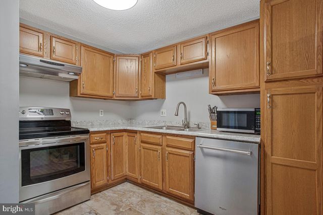 406 LAUREL DR, Lusby, MD 20657