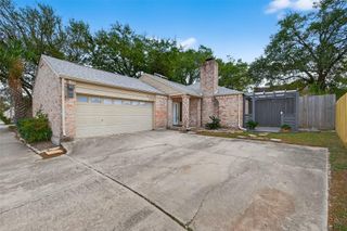 7735 Teal Run Drive, Houston, TX 77071