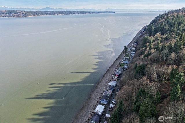 3151 Shoreline Drive, Camano Island, WA 98282