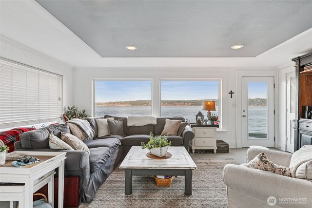 3151 Shoreline Drive, Camano Island, WA 98282