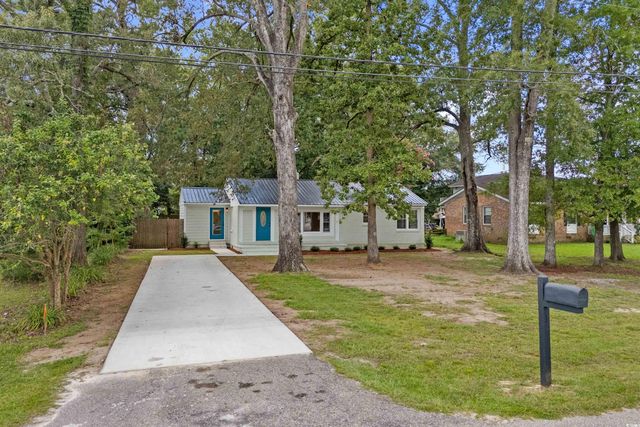 1605 McDermott St., Conway, SC 29526