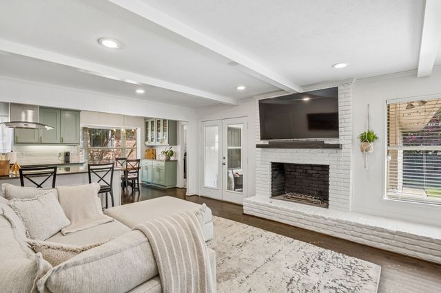 9336 Heatherdale Drive, Dallas, TX 75243