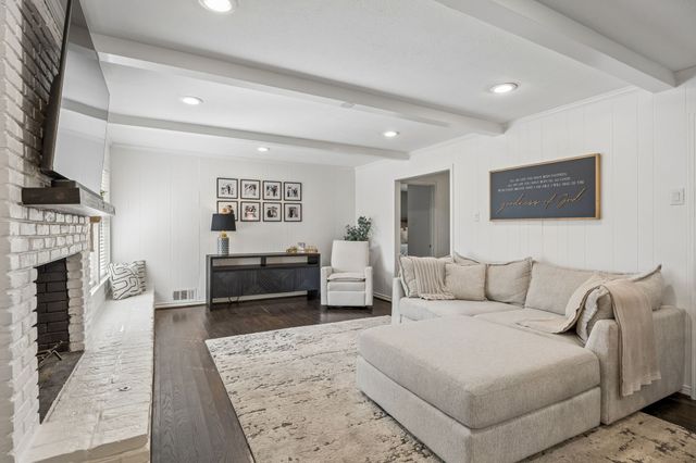 9336 Heatherdale Drive, Dallas, TX 75243