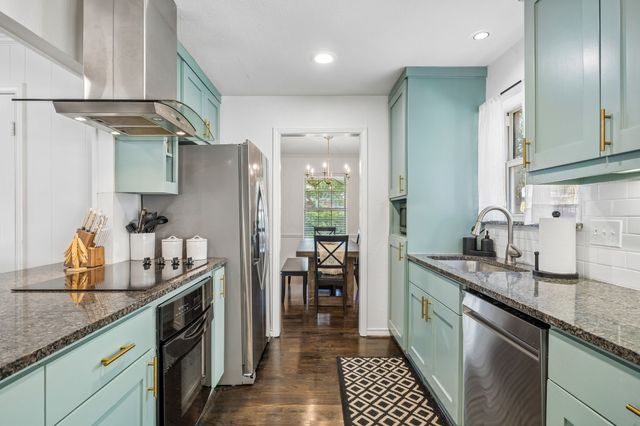 9336 Heatherdale Drive, Dallas, TX 75243