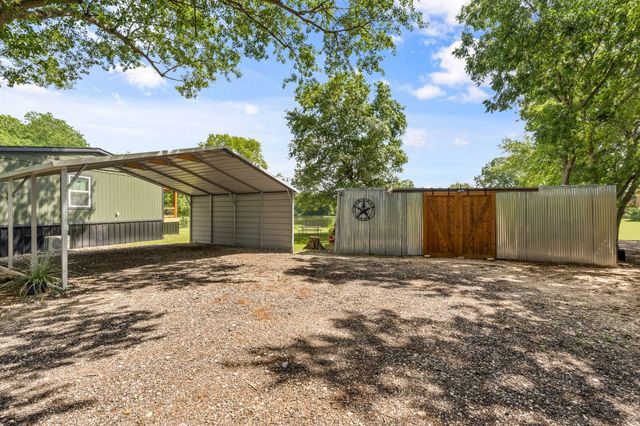 2918 Fm 2194, Celeste, TX 75423