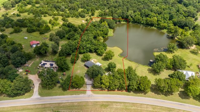 2918 Fm 2194, Celeste, TX 75423