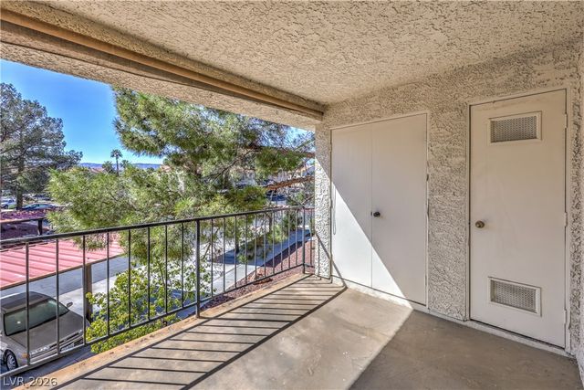 4824 Nara Vista Way 201, Las Vegas, NV 89103