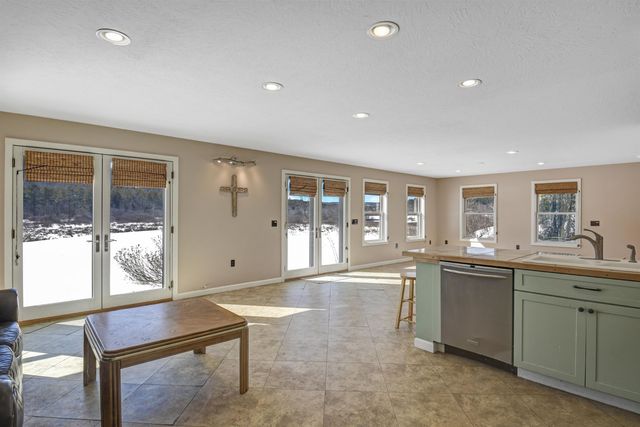 175 Main Street, Grafton, NH 03240