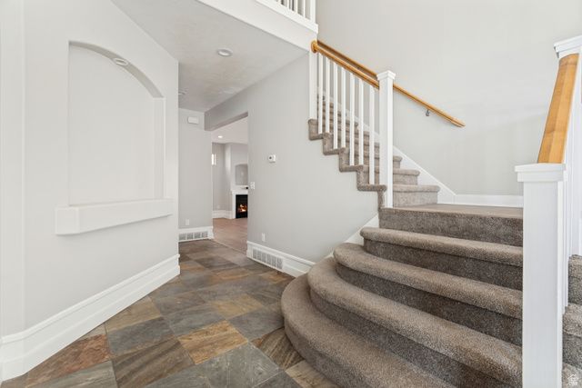 7462 S SUNSET MAPLE DR, West Jordan, UT 84081
