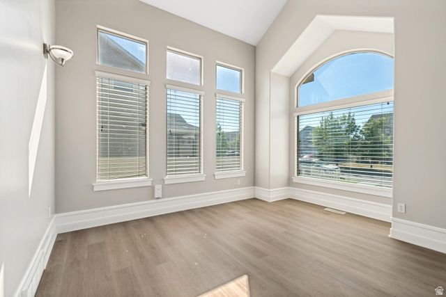 7462 S SUNSET MAPLE DR, West Jordan, UT 84081