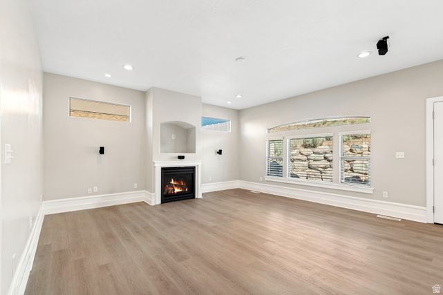 7462 S SUNSET MAPLE DR, West Jordan, UT 84081