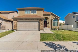7462 S SUNSET MAPLE DR, West Jordan, UT 84081